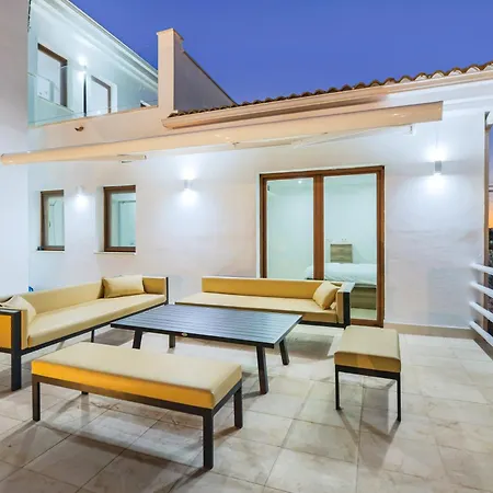 Maria Blue Villa *